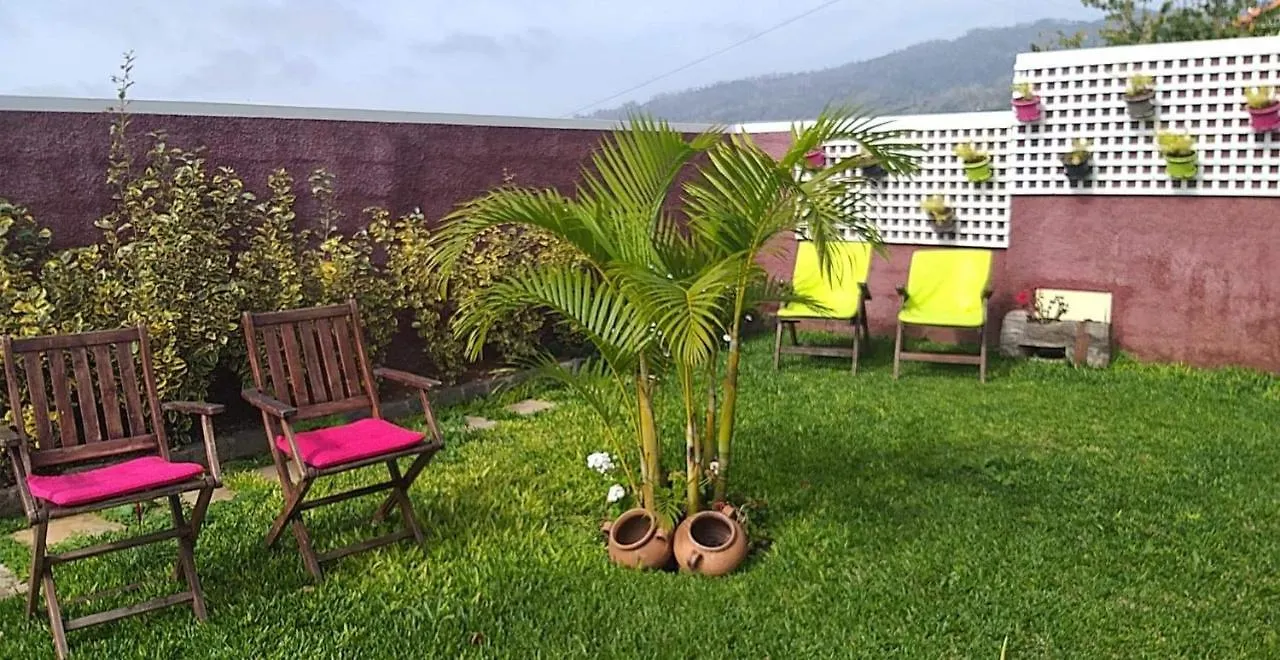 Vakantiehuis The Old School Villa Calheta