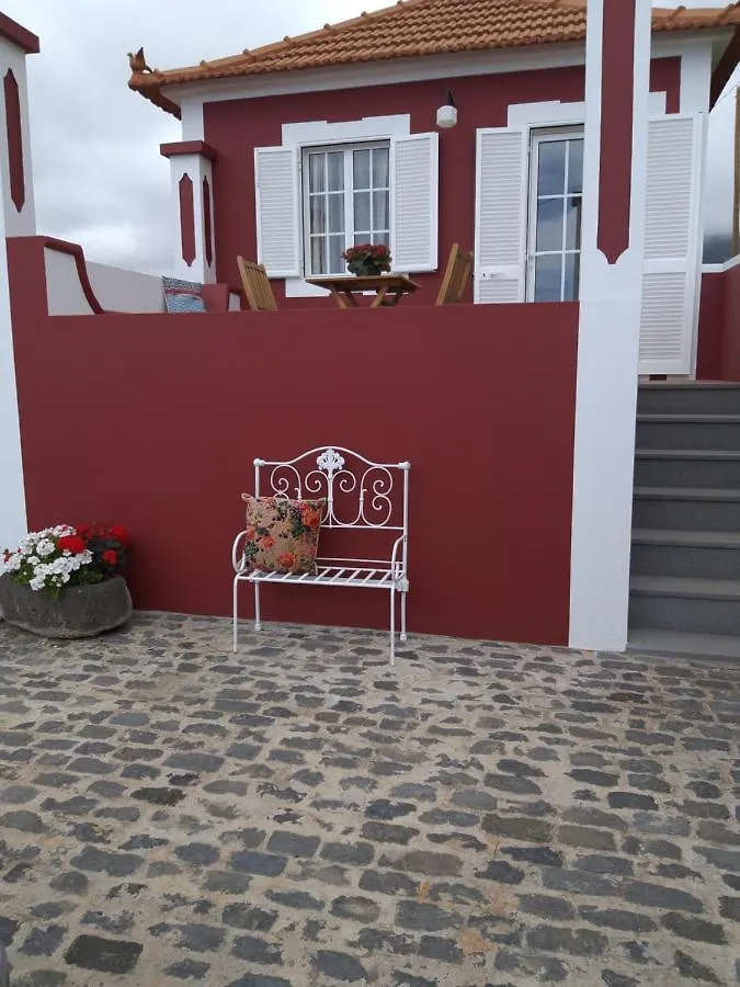 Vakantiehuis The Old School Villa Calheta  Portugal