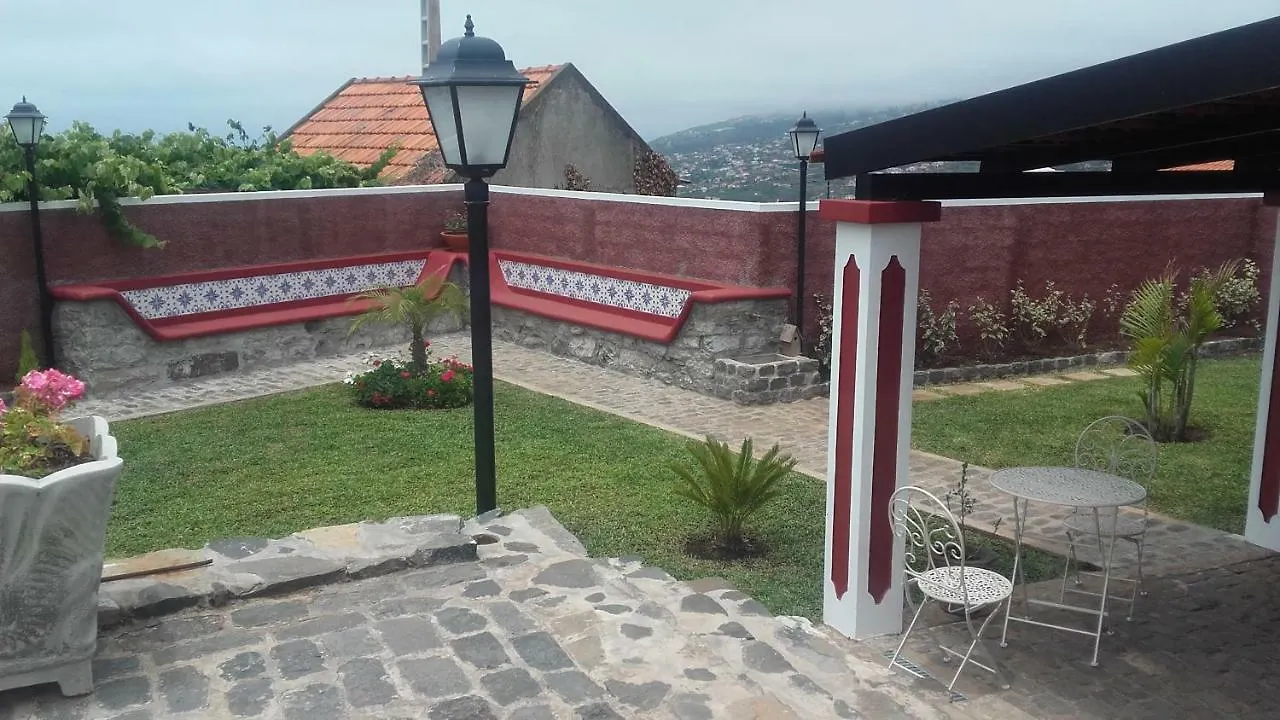Vakantiehuis The Old School Villa Calheta