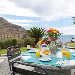 Ferienhaus Zeza´s Garden, Calheta (Madeira)